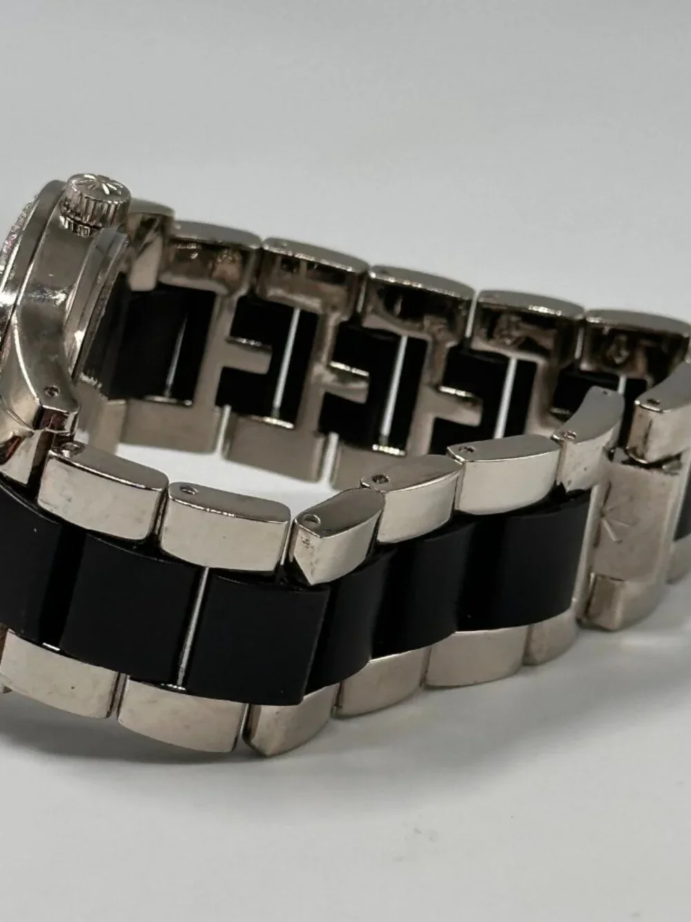 Isaac Mizarhi Live Watch Women Silver Tone Black Crystal Bezel New Battery 6.75